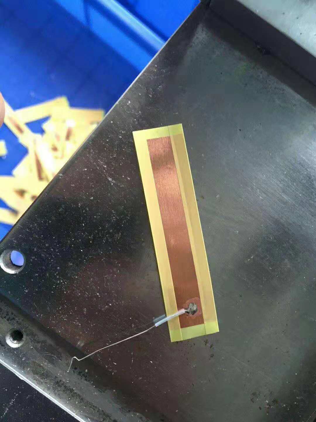 代理銅箔背膠、銅箔焊引線、銅箔穿套管、銅箔貼焊點、銅箔焊線、銅箔裁切等代加工工序